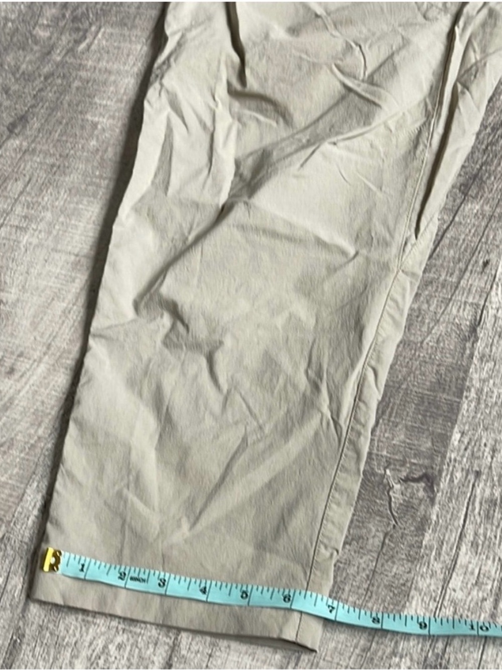 Nike Tan Windbreaker Track Pants with White Swoosh - Picture 7 of 8